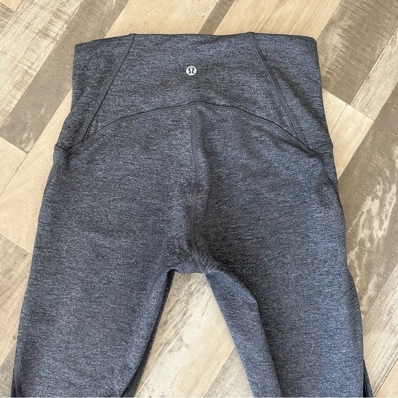 LULULEMON Train Times Crop Leggings Size 6 EB - Picture 13 of 14